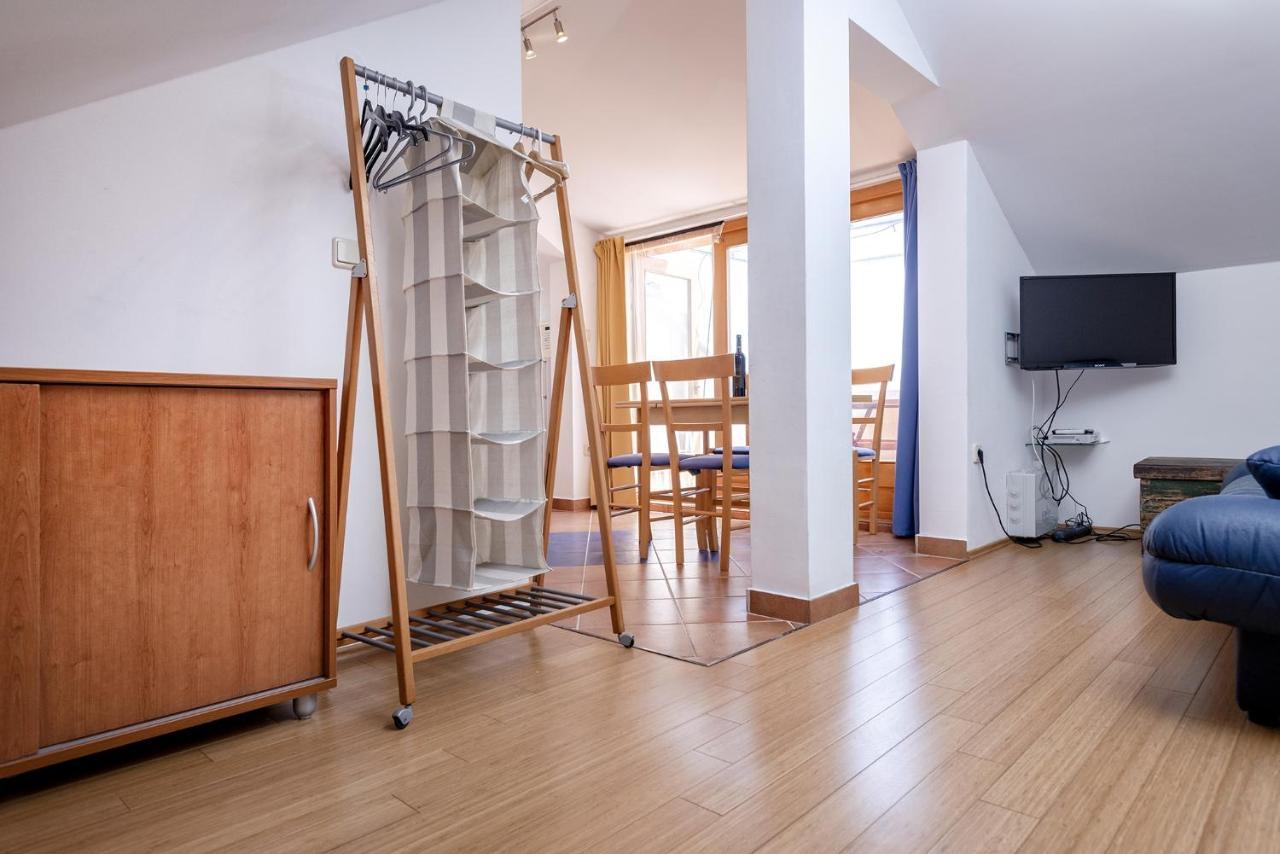 Studio Zavala 2061A Buitenkant foto